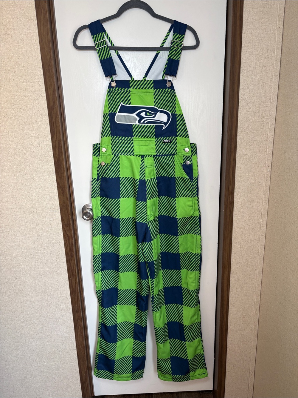 FOCO Seattle Seahawks NFL Plaid Bib Overalls Green Navy S Team Spirit Tailgate